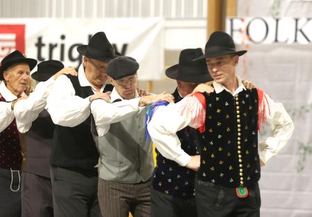 Folklorni festival KD Rak Rakek 33 Foto Ljubo Vukelič